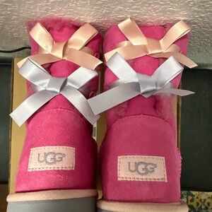 UGG Bailey Bow Boots with Double Bows with Pink and Silver Bows NWOT